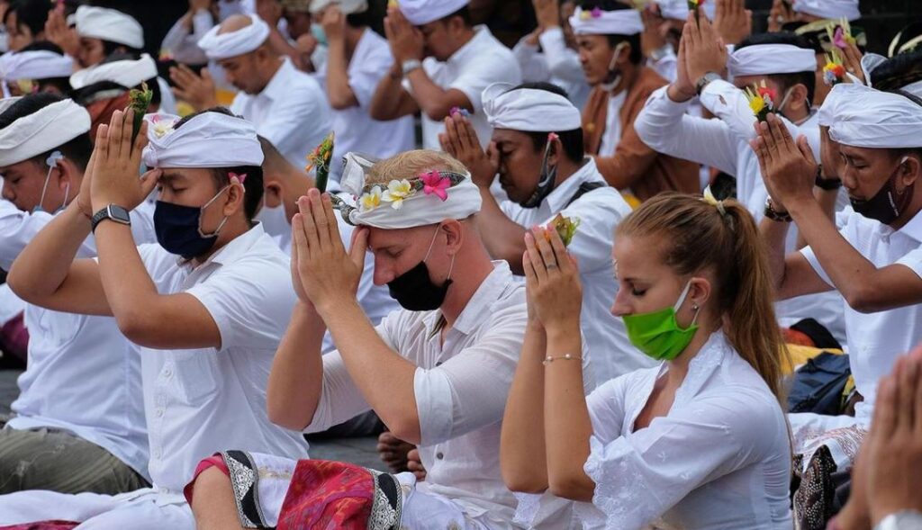 Bali Reopening To Foreign Tourists Delayed - The Bali Sun