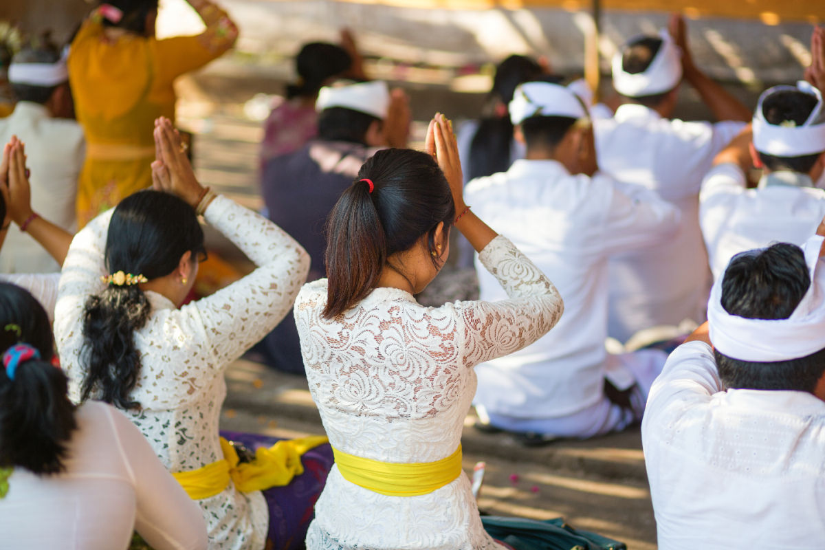 Bali Temple Etiquette Is A Non-Negotiable For Tourists - The Bali Sun